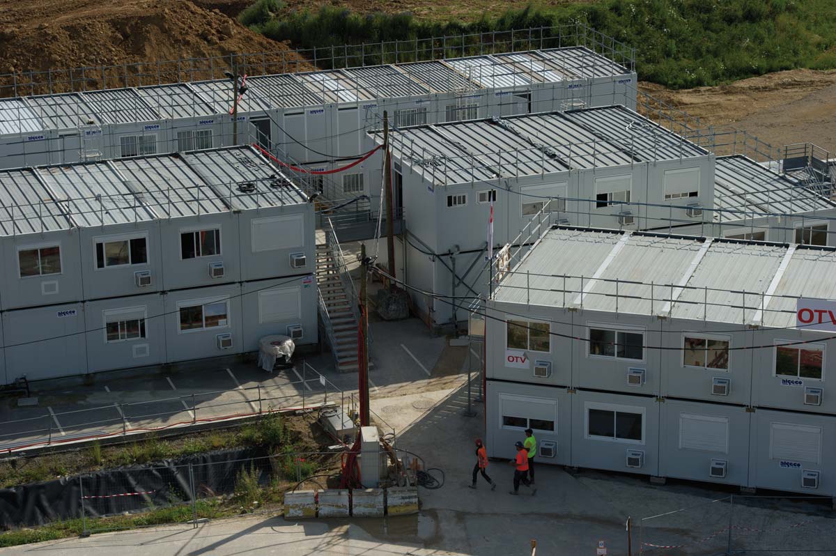 Uses Of Storage Containers For Construction Sites